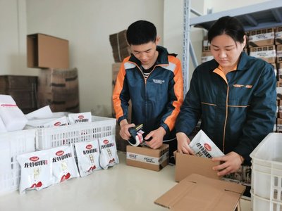 盱眙邮政:小料包大助攻,调出龙虾产业好&ldquo;味道&rdquo;